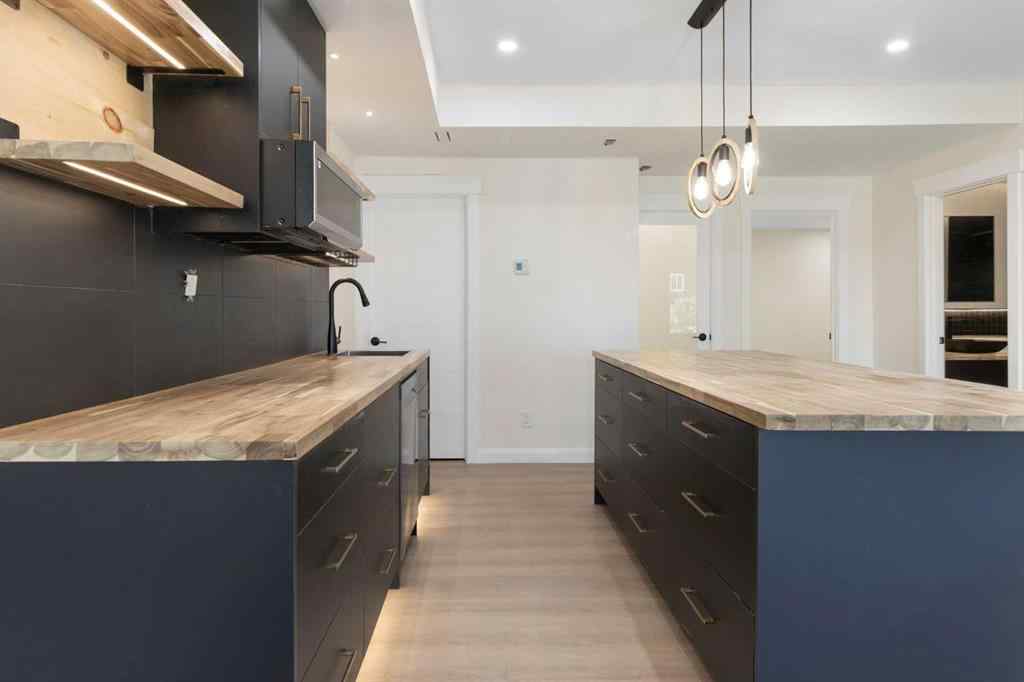 MLS® A2256563 - 219 Chelsea Park  in Chelsea_CH Chestermere, Residential