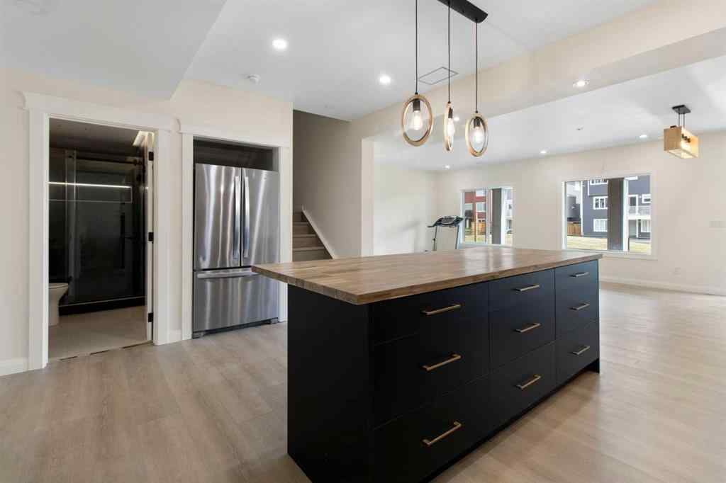 MLS® A2256563 - 219 Chelsea Park  in Chelsea_CH Chestermere, Residential