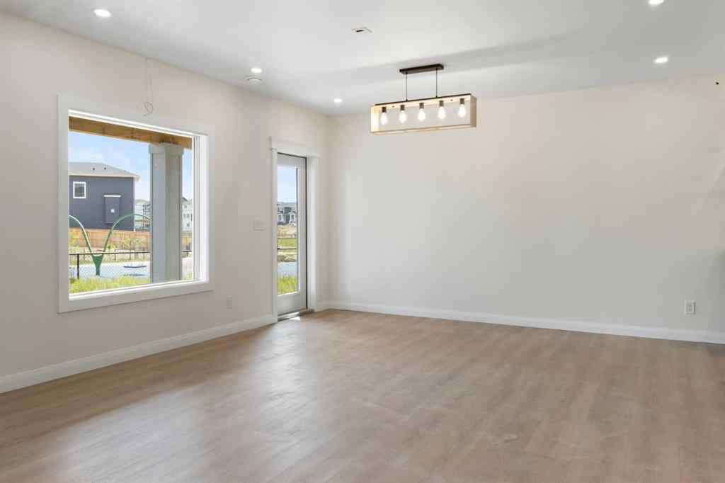 MLS® A2256563 - 219 Chelsea Park  in Chelsea_CH Chestermere, Residential
