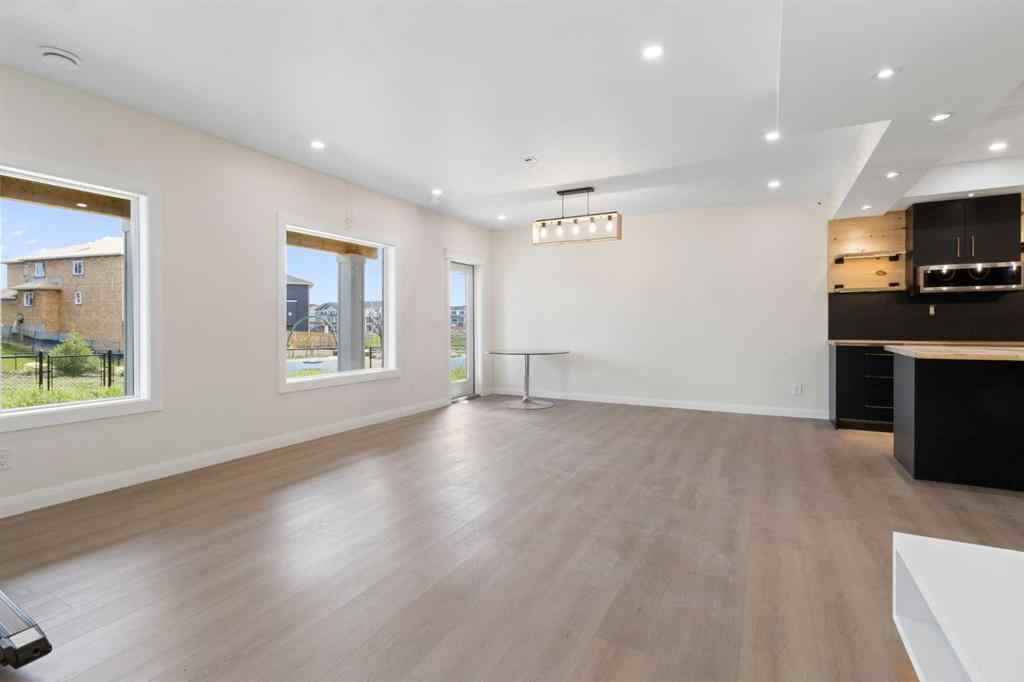 MLS® A2256563 - 219 Chelsea Park  in Chelsea_CH Chestermere, Residential