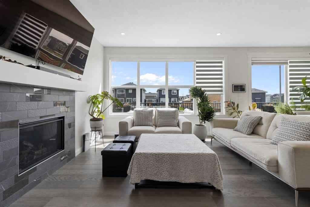MLS® A2256563 - 219 Chelsea Park  in Chelsea_CH Chestermere, Residential