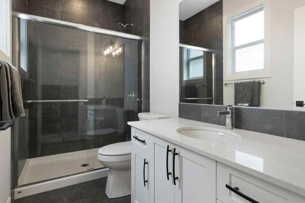 MLS® A2256563 - 219 Chelsea Park  in Chelsea_CH Chestermere, Residential