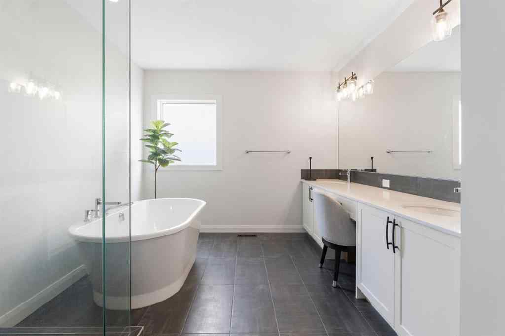 MLS® A2256563 - 219 Chelsea Park  in Chelsea_CH Chestermere, Residential