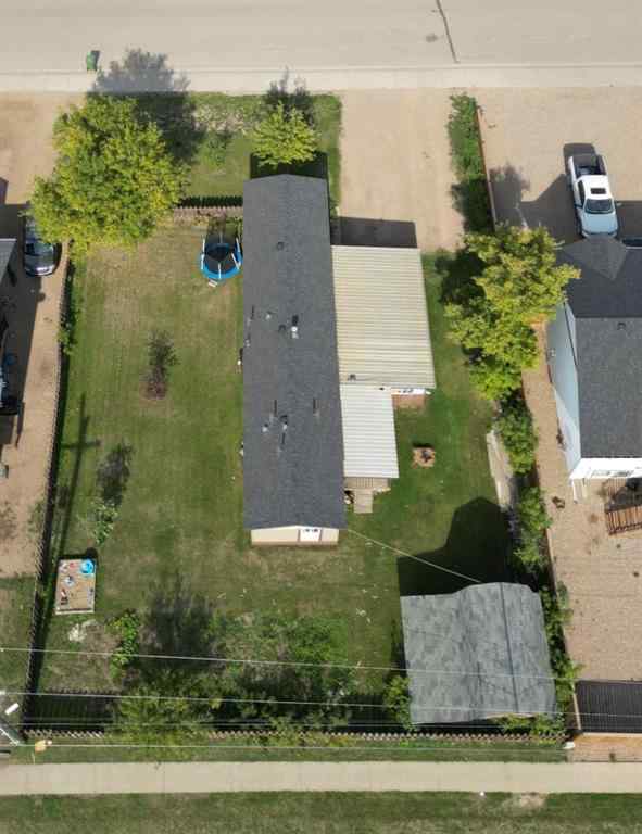 MLS® A2256564 - 10013 95 Ave   in NONE La Crete, Residential