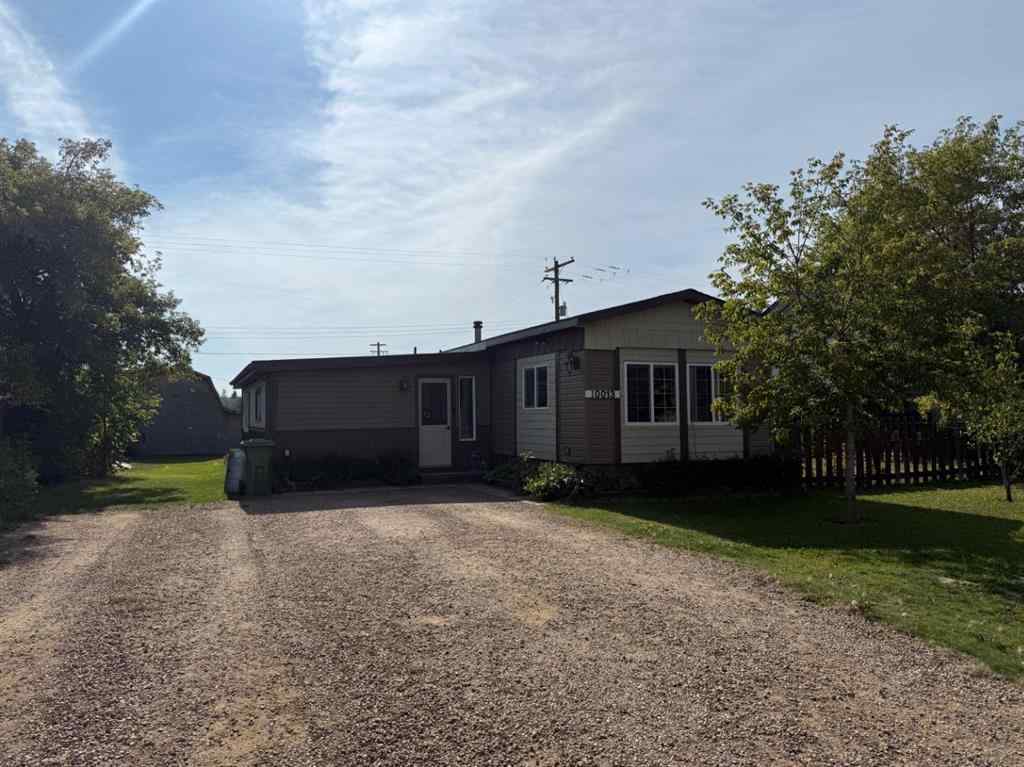 MLS® A2256564 - 10013 95 Ave   in NONE La Crete, Residential