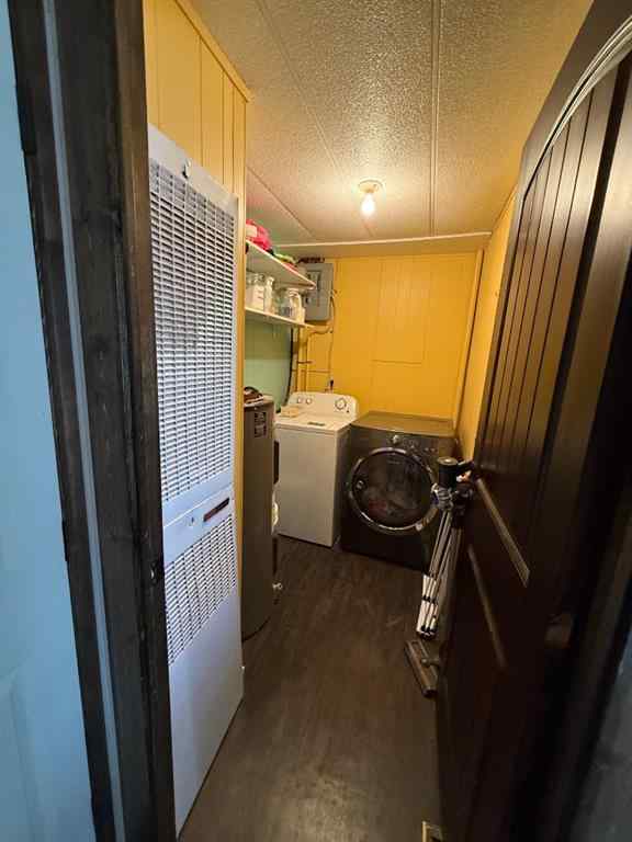 MLS® A2256564 - 10013 95 Ave   in NONE La Crete, Residential