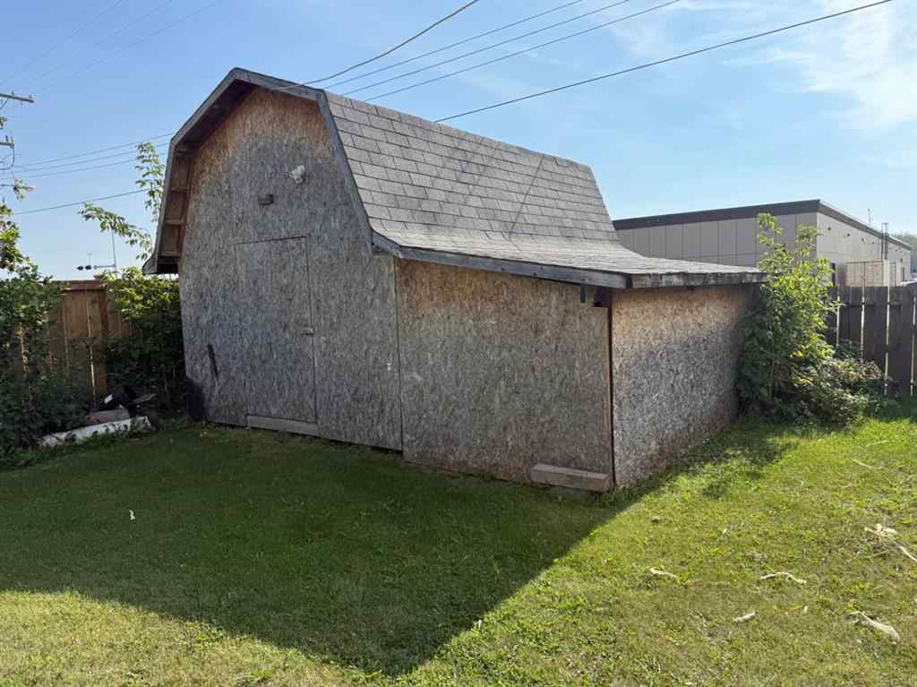 MLS® A2256564 - 10013 95 Ave   in NONE La Crete, Residential