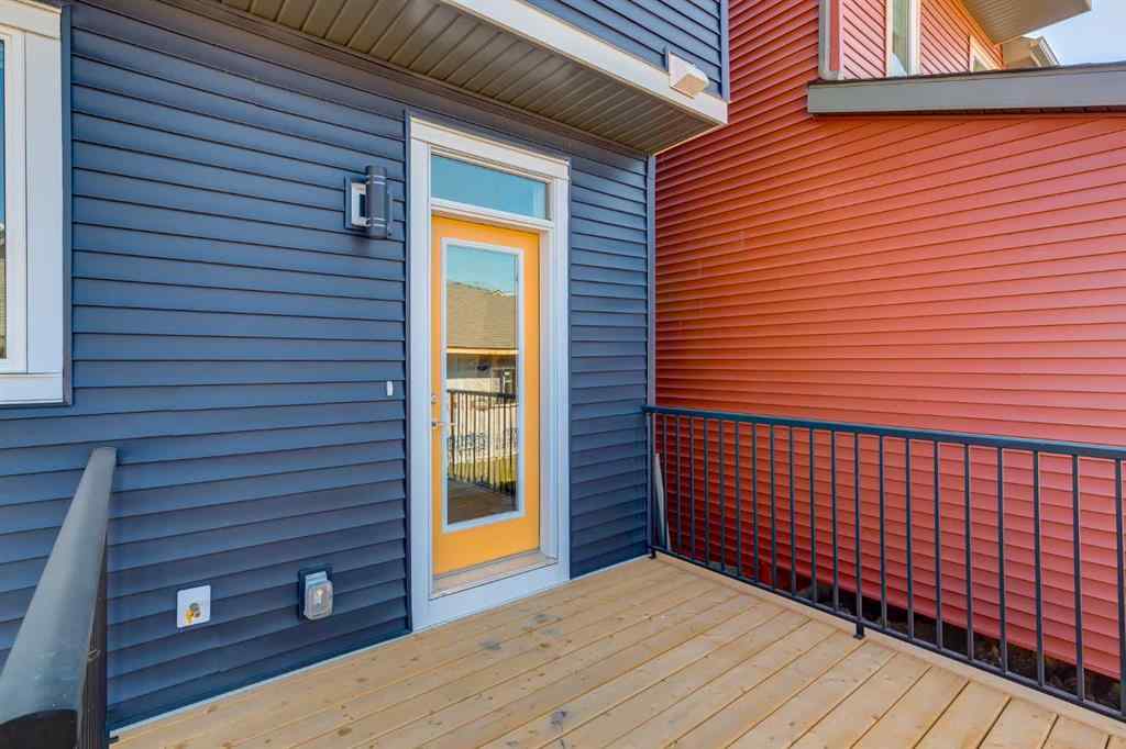 MLS® A2256567 - 55 Heirloom Boulevard SE in Rangeview Calgary, Residential