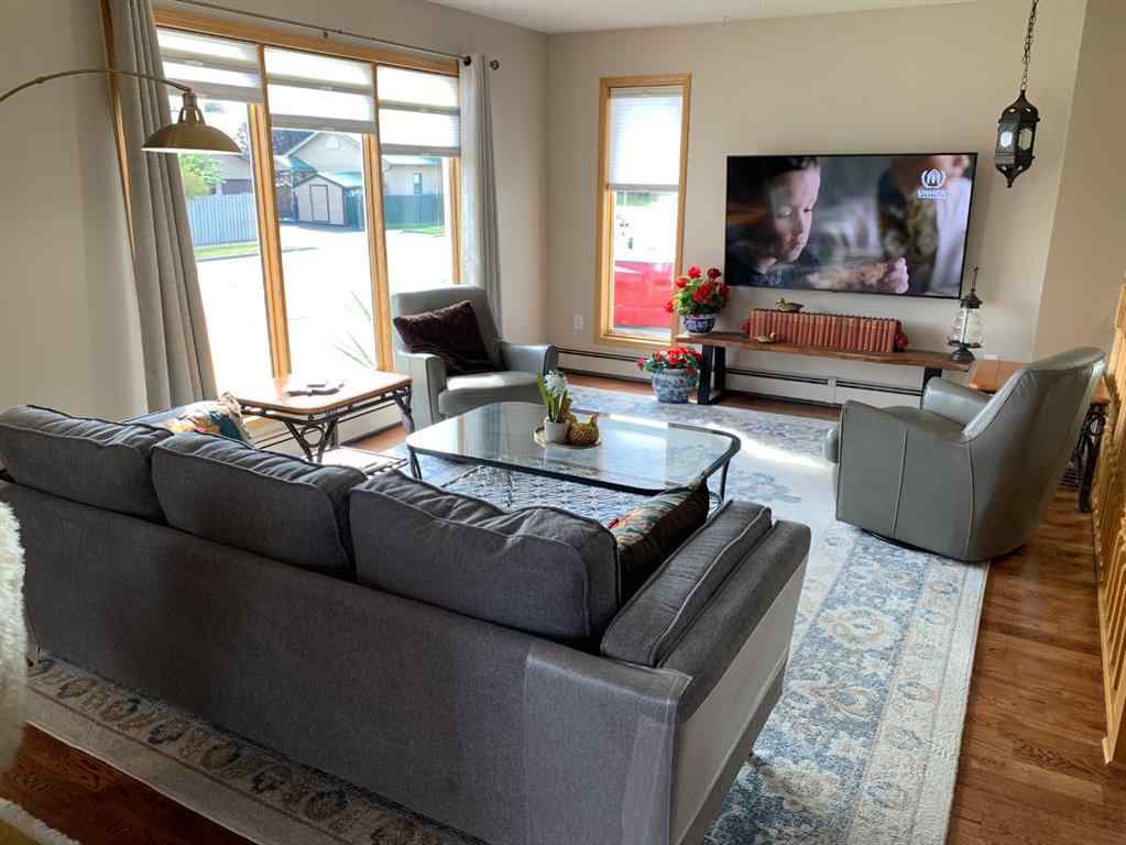 MLS® A2256571 - 121 7 Street W in Downtown Drumheller, Residential