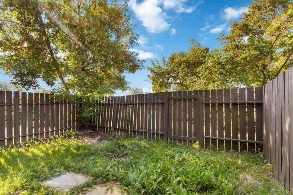 MLS® A2256572 - 151C DICKINS Drive  in Dickinsfield Fort McMurray, Residential