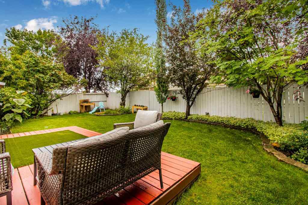 MLS® A2256574 - 46 Sun Harbour Road SE in Sundance Calgary, Residential