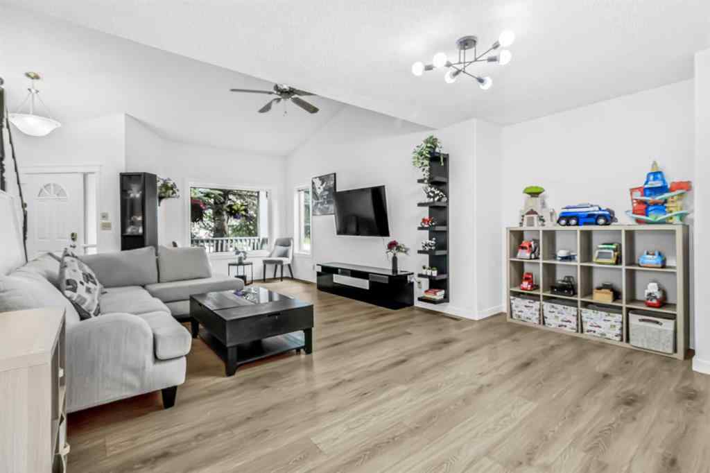 MLS® A2256574 - 46 Sun Harbour Road SE in Sundance Calgary, Residential