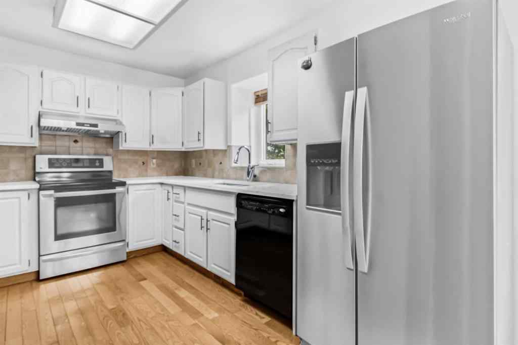 MLS® A2256574 - 46 Sun Harbour Road SE in Sundance Calgary, Residential