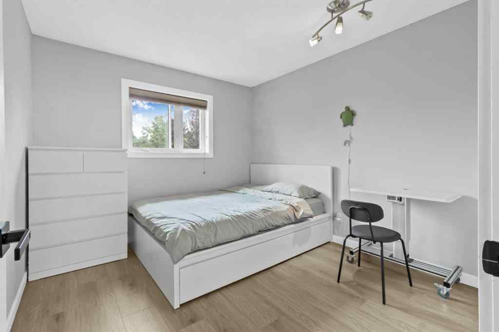 MLS® A2256574 - 46 Sun Harbour Road SE in Sundance Calgary, Residential