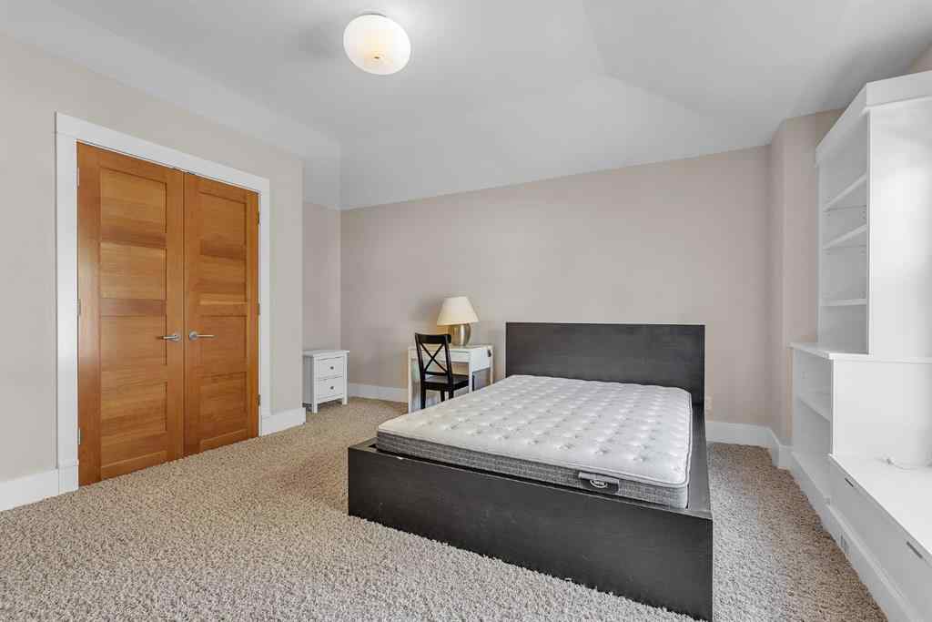 MLS® A2256575 - 2312 12 Avenue NW in Hounsfield Heights/Briar Hill Calgary, Residential