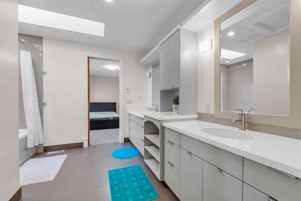 MLS® A2256575 - 2312 12 Avenue NW in Hounsfield Heights/Briar Hill Calgary, Residential