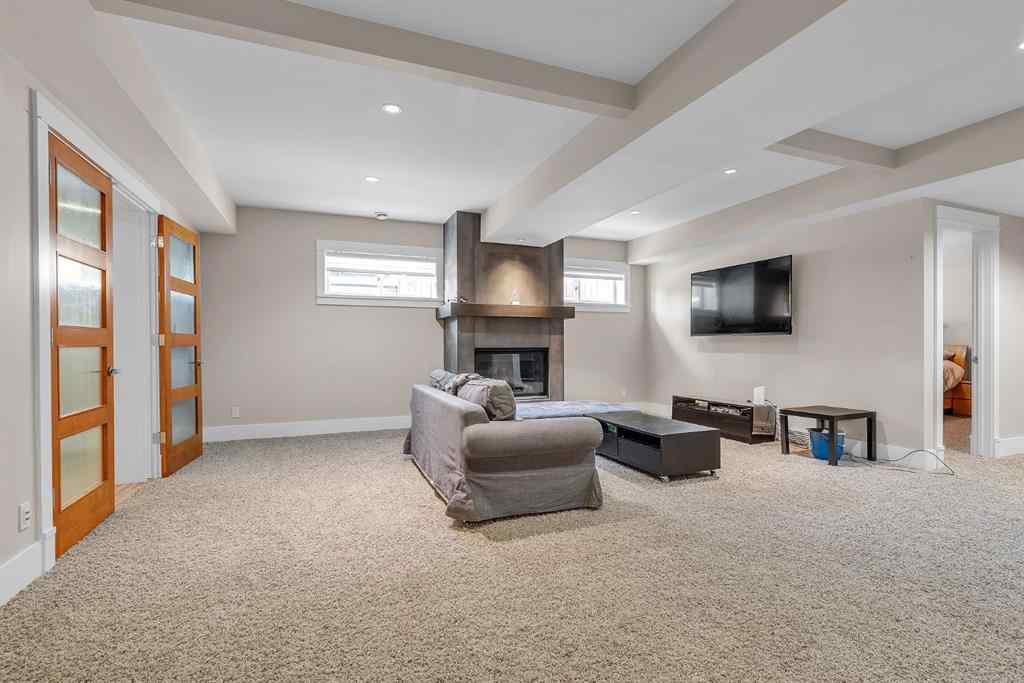MLS® A2256575 - 2312 12 Avenue NW in Hounsfield Heights/Briar Hill Calgary, Residential
