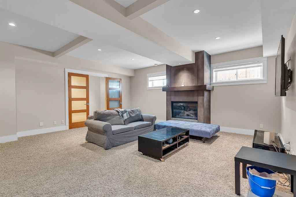 MLS® A2256575 - 2312 12 Avenue NW in Hounsfield Heights/Briar Hill Calgary, Residential