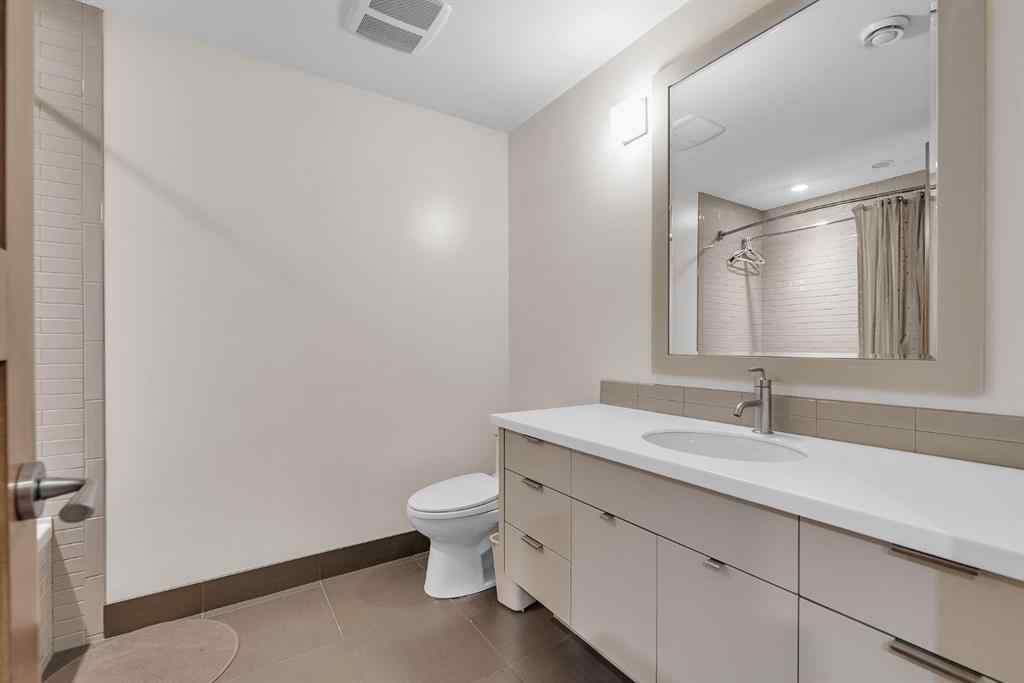 MLS® A2256575 - 2312 12 Avenue NW in Hounsfield Heights/Briar Hill Calgary, Residential
