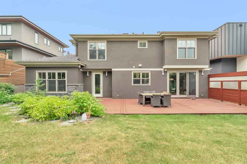 MLS® A2256575 - 2312 12 Avenue NW in Hounsfield Heights/Briar Hill Calgary, Residential