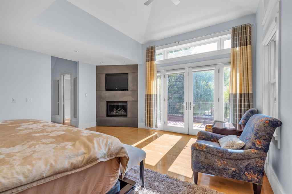 MLS® A2256575 - 2312 12 Avenue NW in Hounsfield Heights/Briar Hill Calgary, Residential