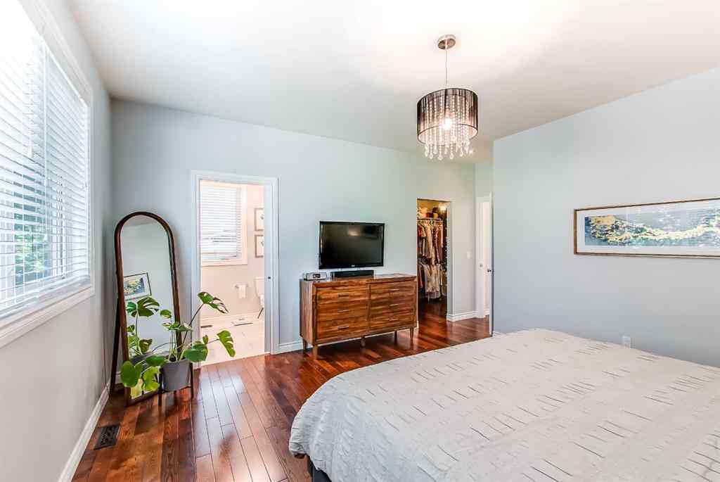 MLS® A2256576 - 240 Aberdeen Street SE in SE Hill Medicine Hat, Residential