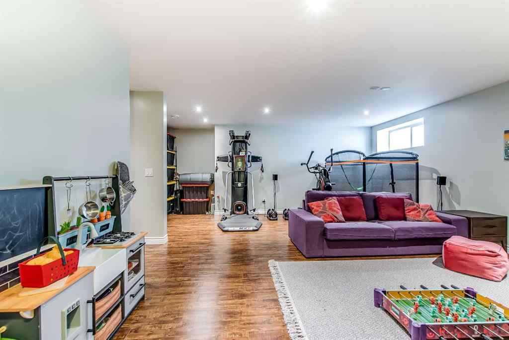 MLS® A2256576 - 240 Aberdeen Street SE in SE Hill Medicine Hat, Residential