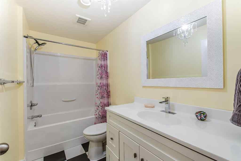 MLS® A2256576 - 240 Aberdeen Street SE in SE Hill Medicine Hat, Residential