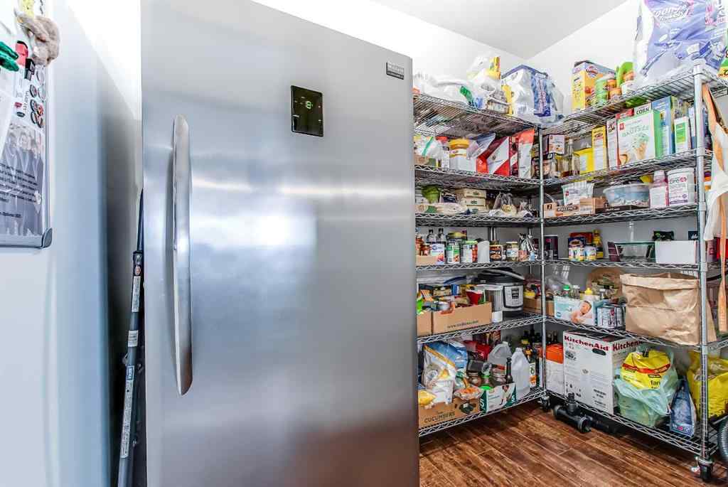 MLS® A2256576 - 240 Aberdeen Street SE in SE Hill Medicine Hat, Residential