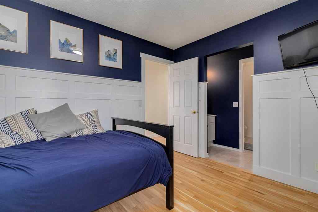MLS® A2256579 - 817 Crystal Beach Bay  in The Beaches Chestermere, Residential