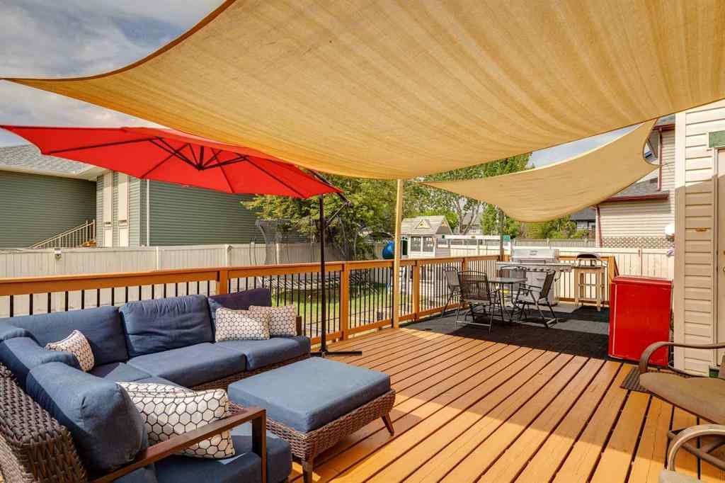 MLS® A2256579 - 817 Crystal Beach Bay  in The Beaches Chestermere, Residential