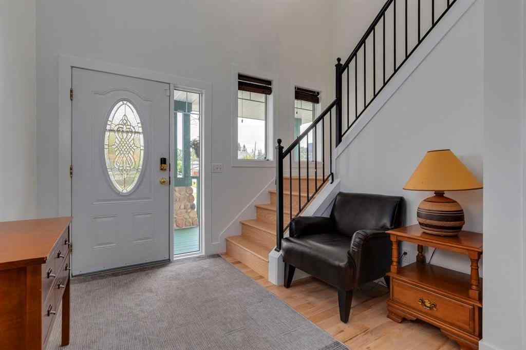 MLS® A2256579 - 817 Crystal Beach Bay  in The Beaches Chestermere, Residential