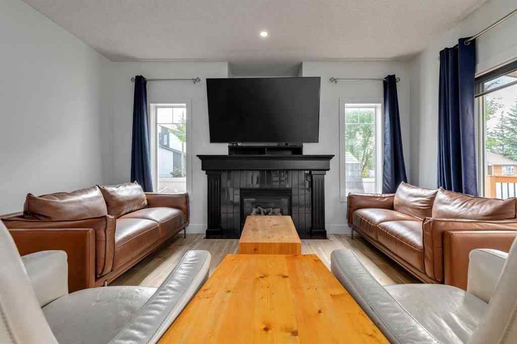 MLS® A2256579 - 817 Crystal Beach Bay  in The Beaches Chestermere, Residential