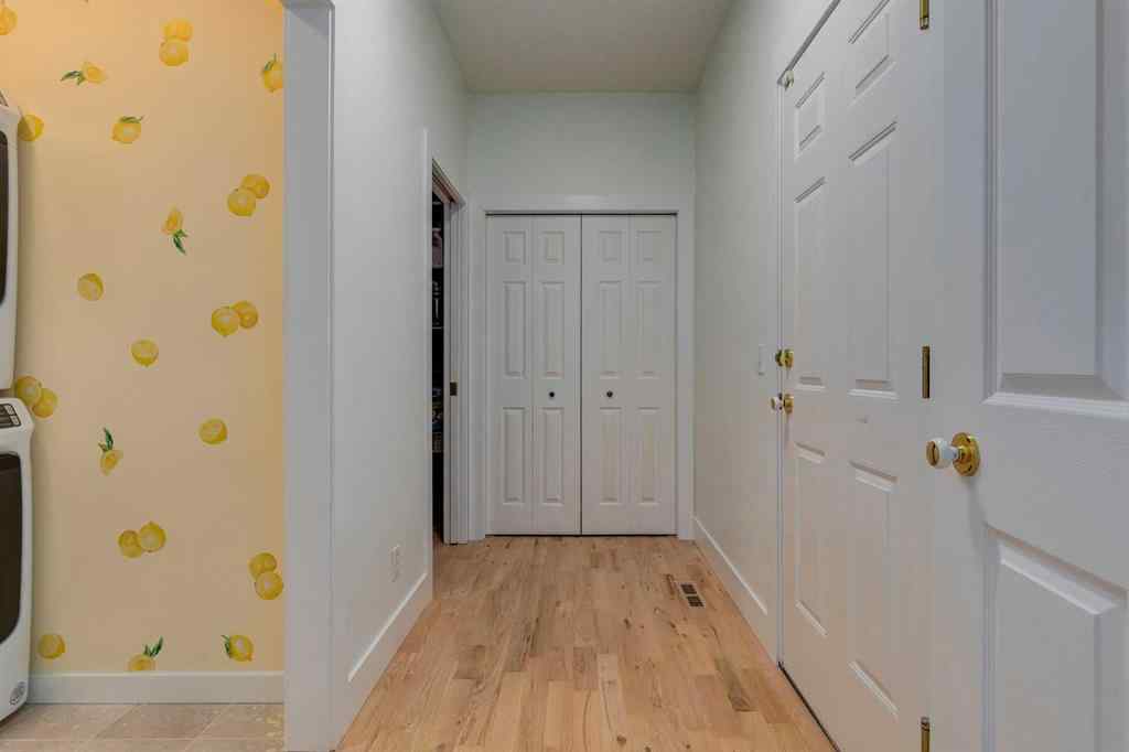 MLS® A2256579 - 817 Crystal Beach Bay  in The Beaches Chestermere, Residential
