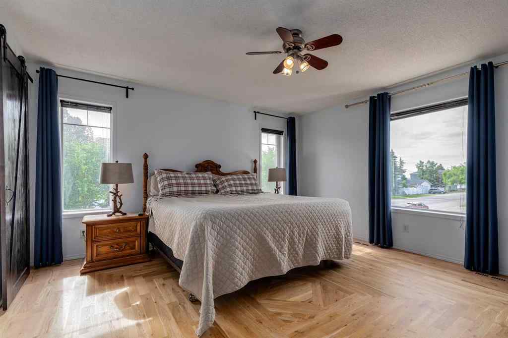 MLS® A2256579 - 817 Crystal Beach Bay  in The Beaches Chestermere, Residential