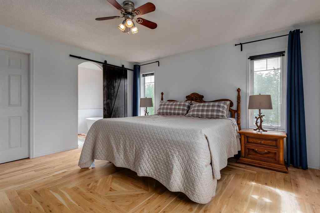 MLS® A2256579 - 817 Crystal Beach Bay  in The Beaches Chestermere, Residential
