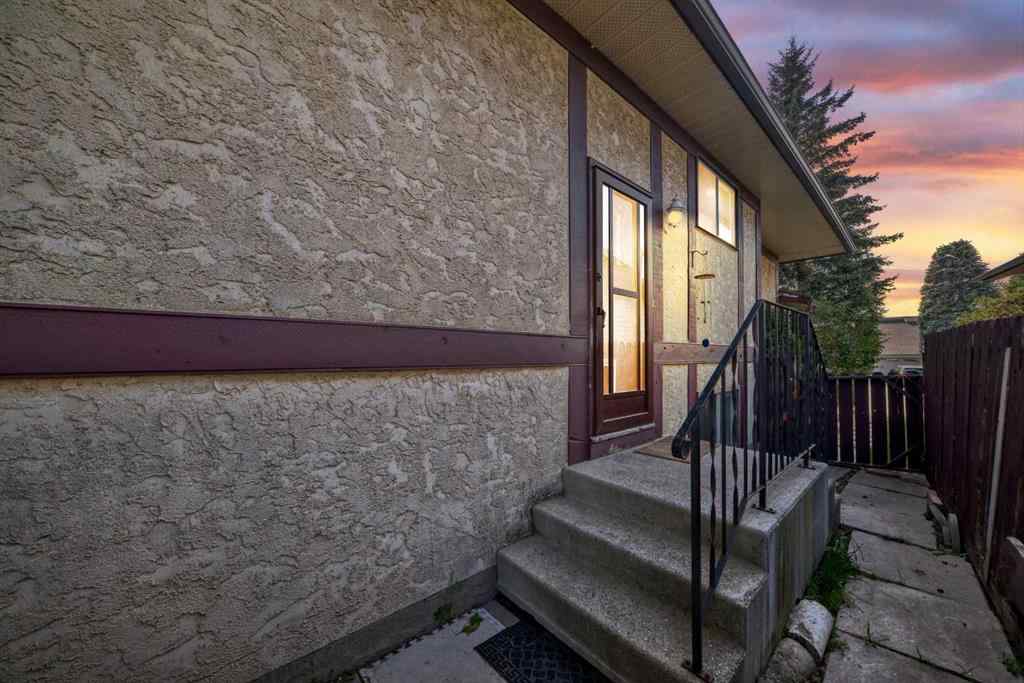 MLS® A2256580 - 244 Flett Drive NE in Jensen Airdrie, Residential