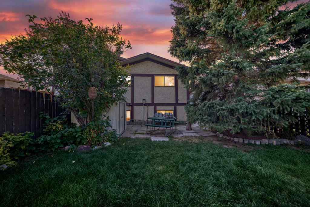 MLS® A2256580 - 244 Flett Drive NE in Jensen Airdrie, Residential