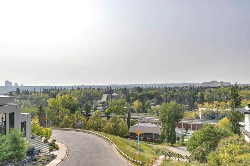 MLS® A2256587 - 2316 12 Avenue NW in Hounsfield Heights/Briar Hill Calgary, Residential