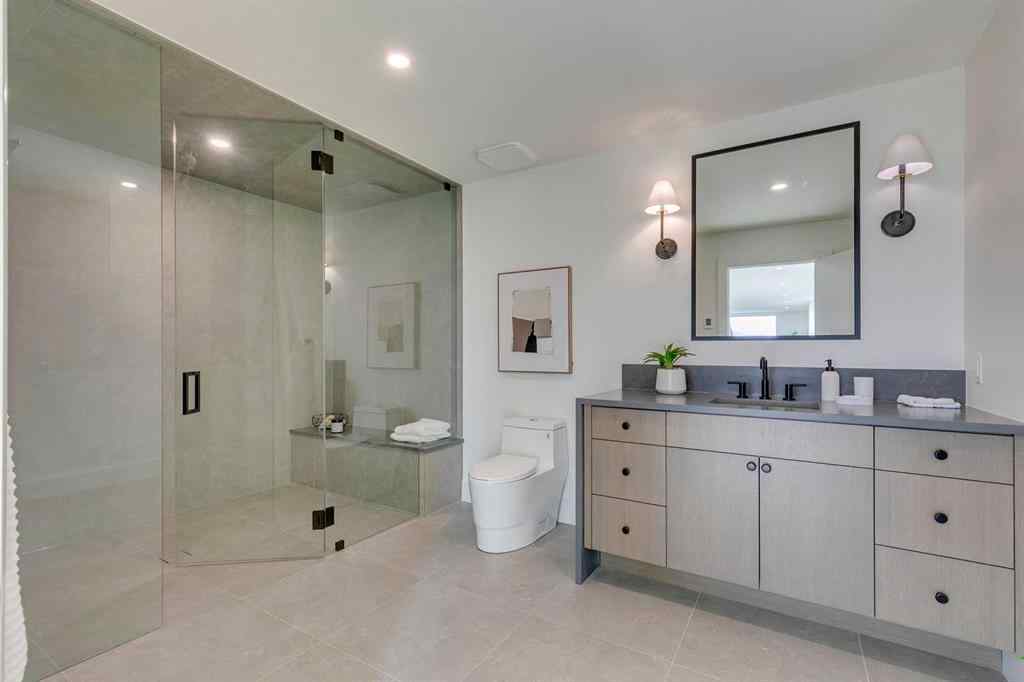 MLS® A2256587 - 2316 12 Avenue NW in Hounsfield Heights/Briar Hill Calgary, Residential