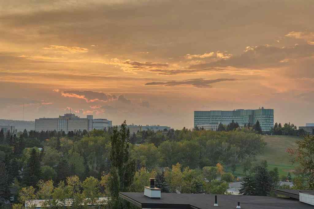 MLS® A2256587 - 2316 12 Avenue NW in Hounsfield Heights/Briar Hill Calgary, Residential