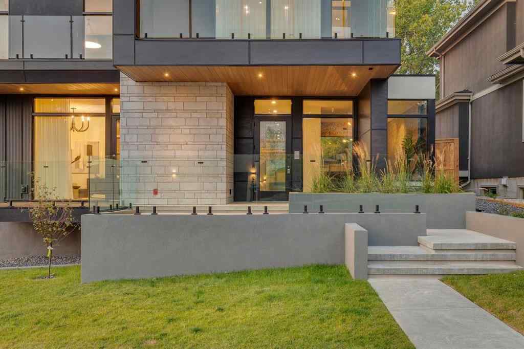 MLS® A2256587 - 2316 12 Avenue NW in Hounsfield Heights/Briar Hill Calgary, Residential