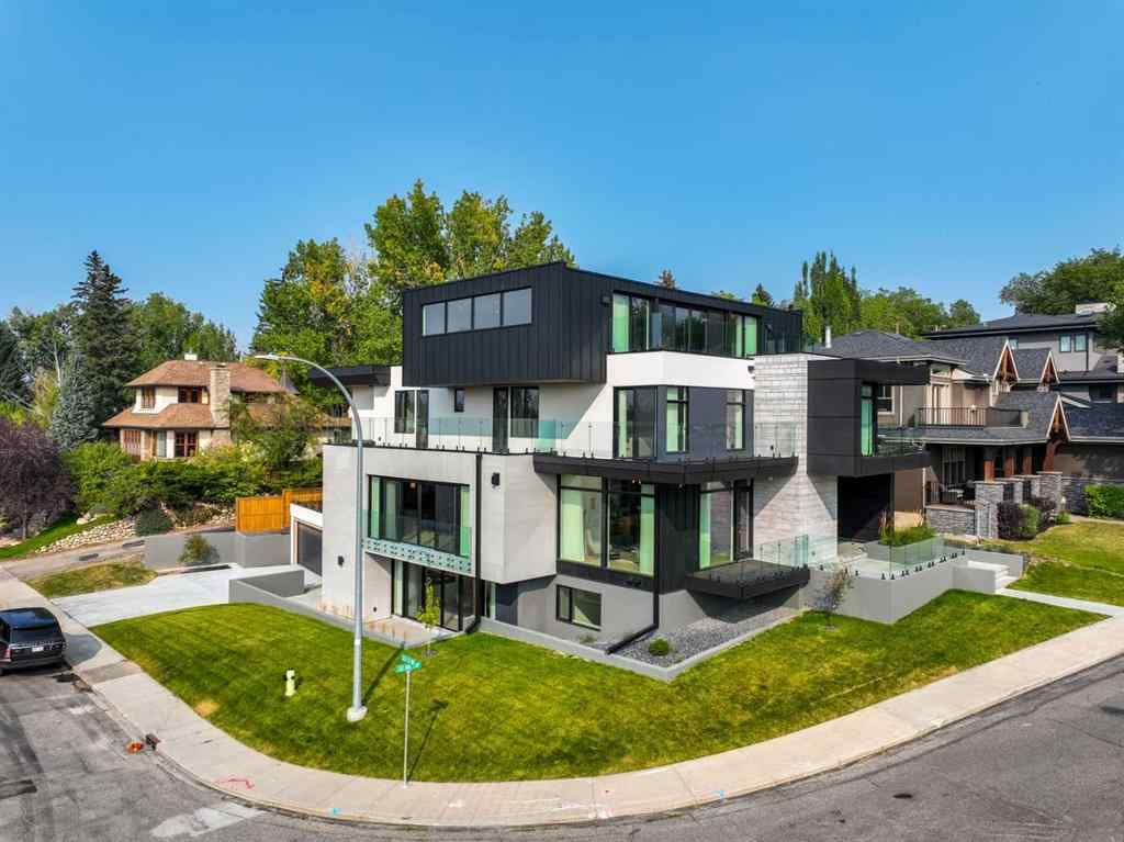 MLS® A2256587 - 2316 12 Avenue NW in Hounsfield Heights/Briar Hill Calgary, Residential