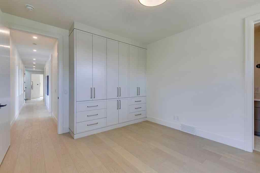 MLS® A2256587 - 2316 12 Avenue NW in Hounsfield Heights/Briar Hill Calgary, Residential