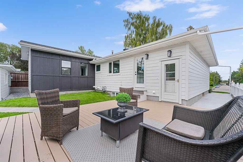 MLS® A2256591 - 9519 2 Street SE in Acadia Calgary, Residential