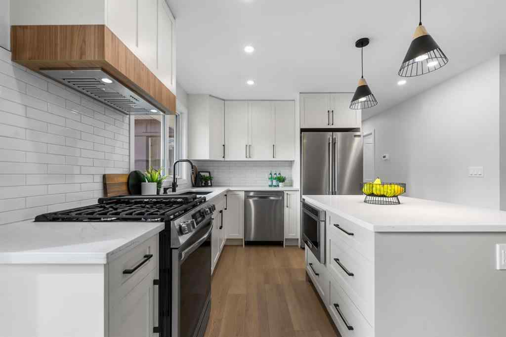 MLS® A2256591 - 9519 2 Street SE in Acadia Calgary, Residential