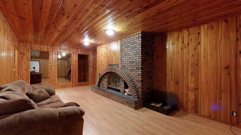 MLS® A2256592 - 9 56 Street Close  in Parkdale Stettler, Residential