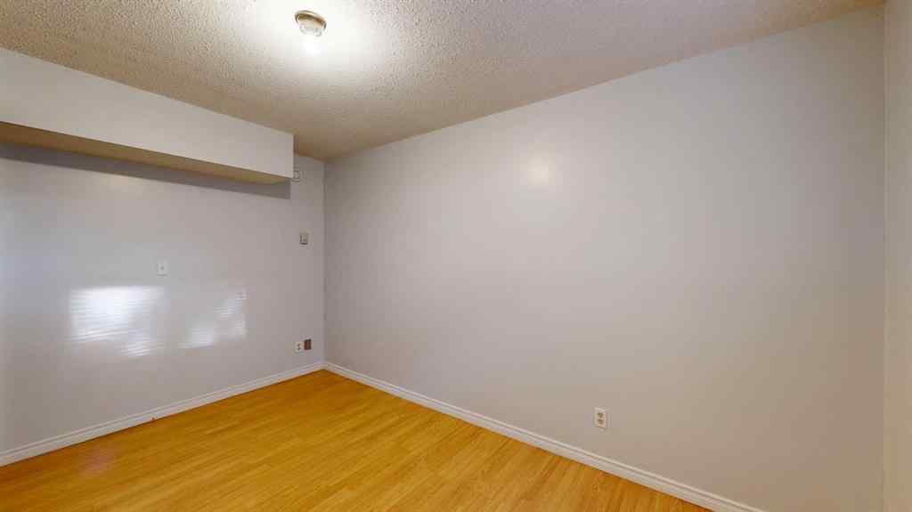 MLS® A2256592 - 9 56 Street Close  in Parkdale Stettler, Residential