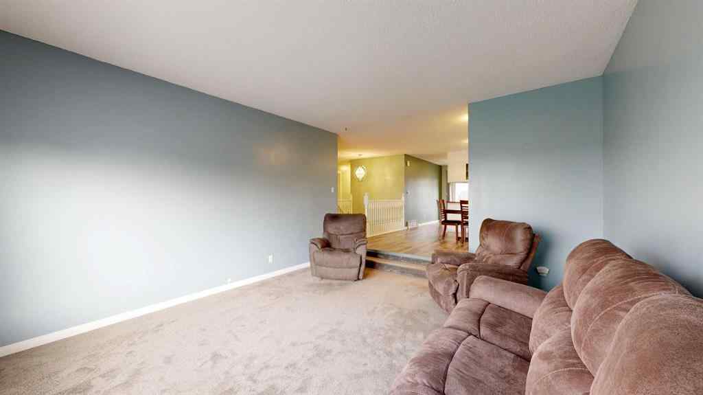 MLS® A2256592 - 9 56 Street Close  in Parkdale Stettler, Residential
