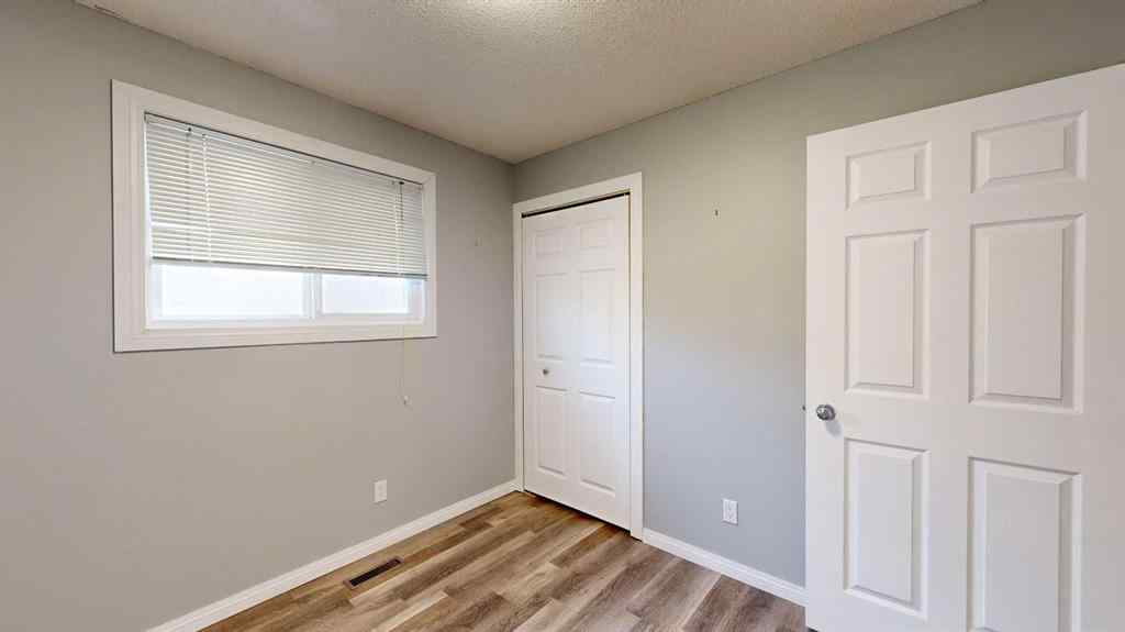 MLS® A2256592 - 9 56 Street Close  in Parkdale Stettler, Residential